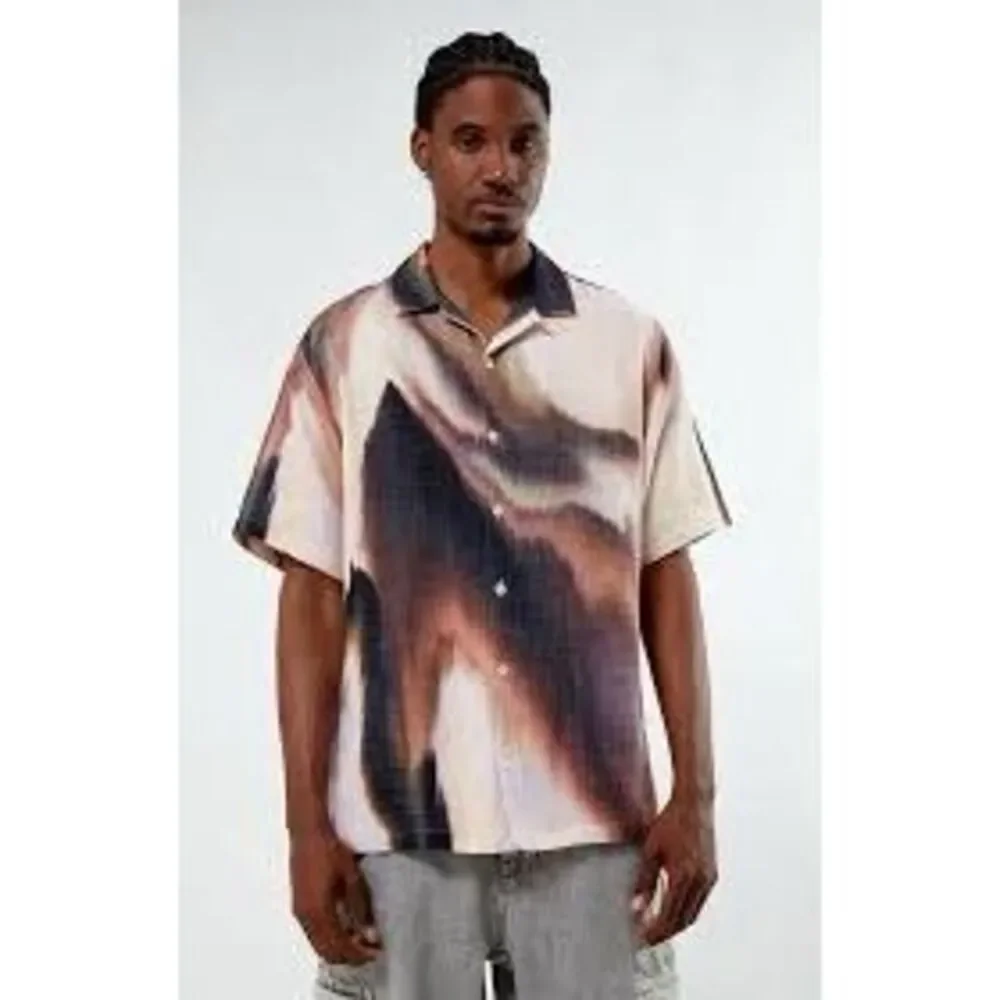 PACSUN Abstract Swirl Woven Camp Shirt *NWOT*